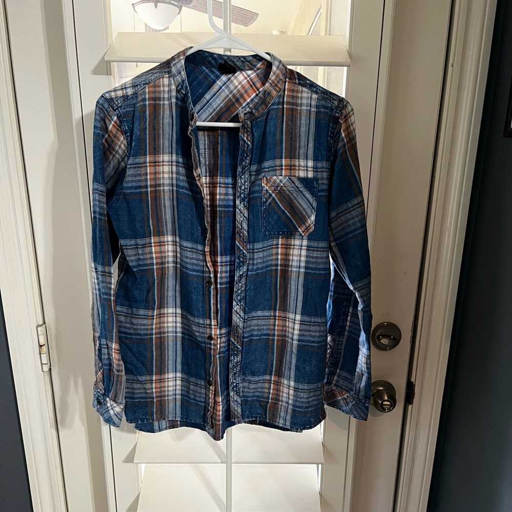 Teen boys shirt.